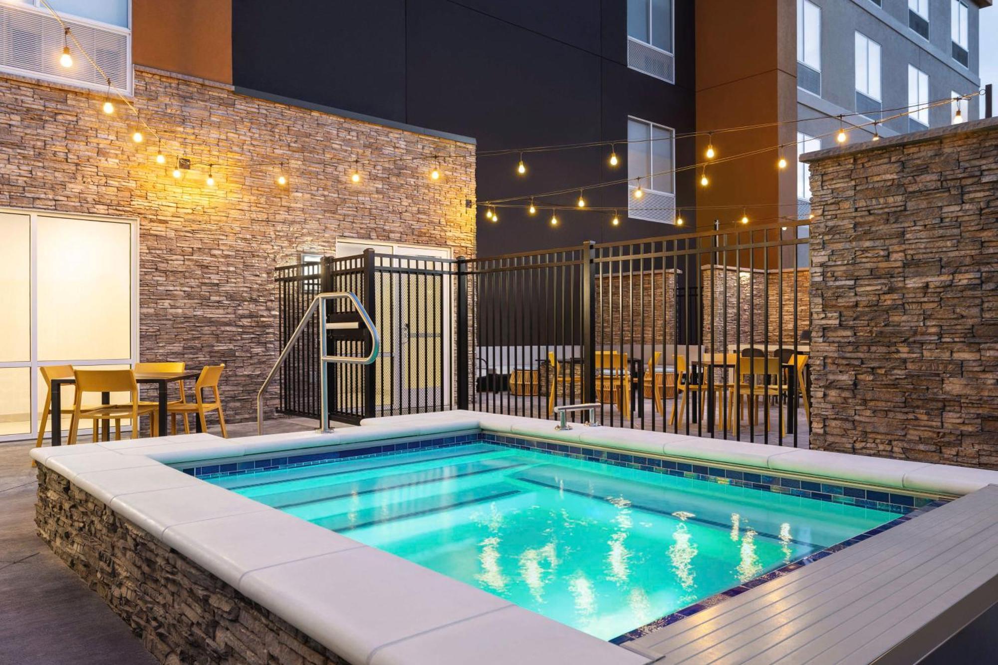 Home2 Suites Livingston Yellowstone Exterior photo